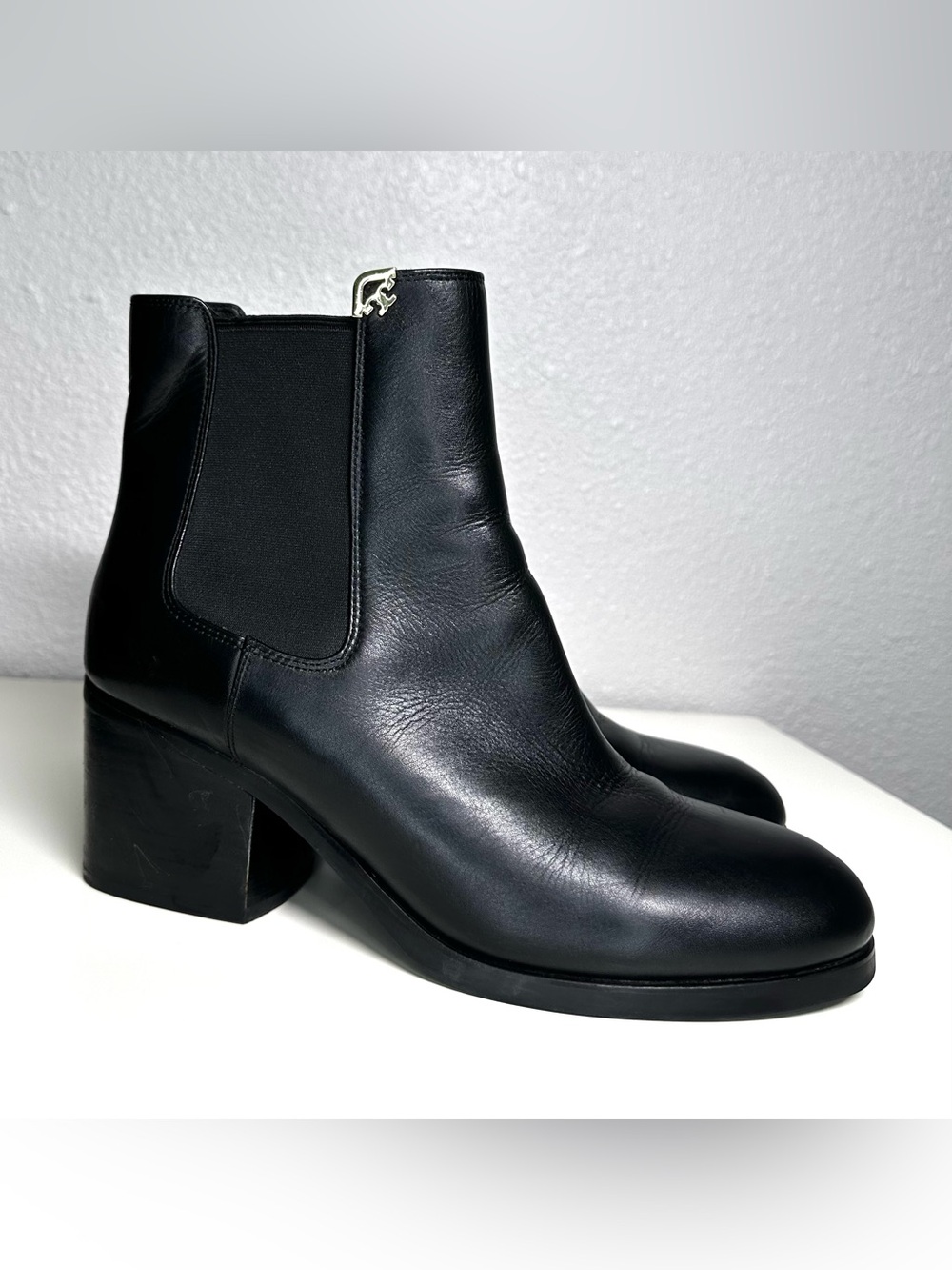 Tory Burch Black Leather Ankle Chelsea Boots Women’s Size 11